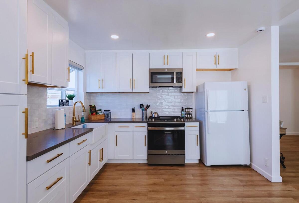 Cozy Modern 3 Bed 1 Bath Home - Pet Friendly! Lawndale Eksteriør bilde