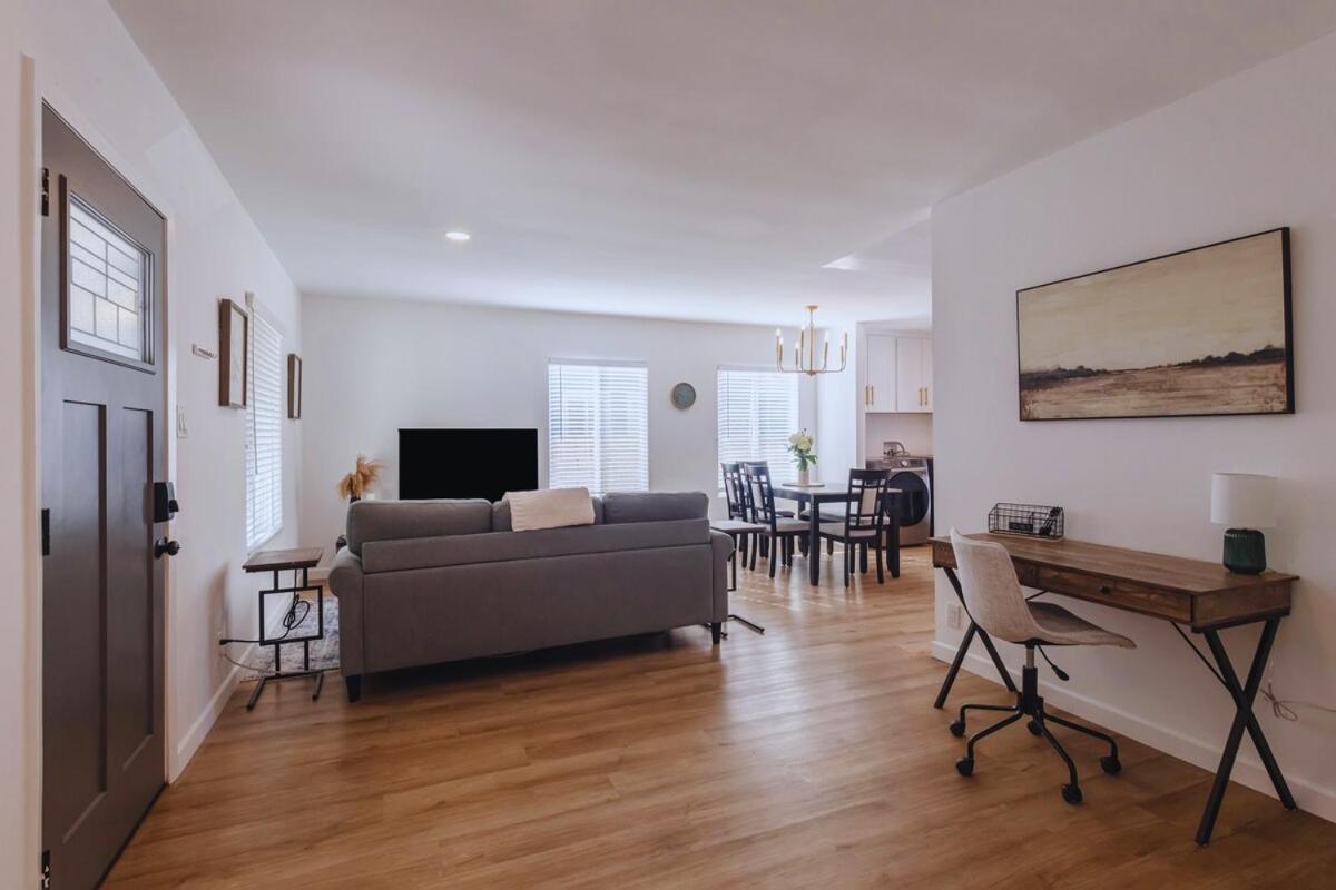 Cozy Modern 3 Bed 1 Bath Home - Pet Friendly! Lawndale Eksteriør bilde