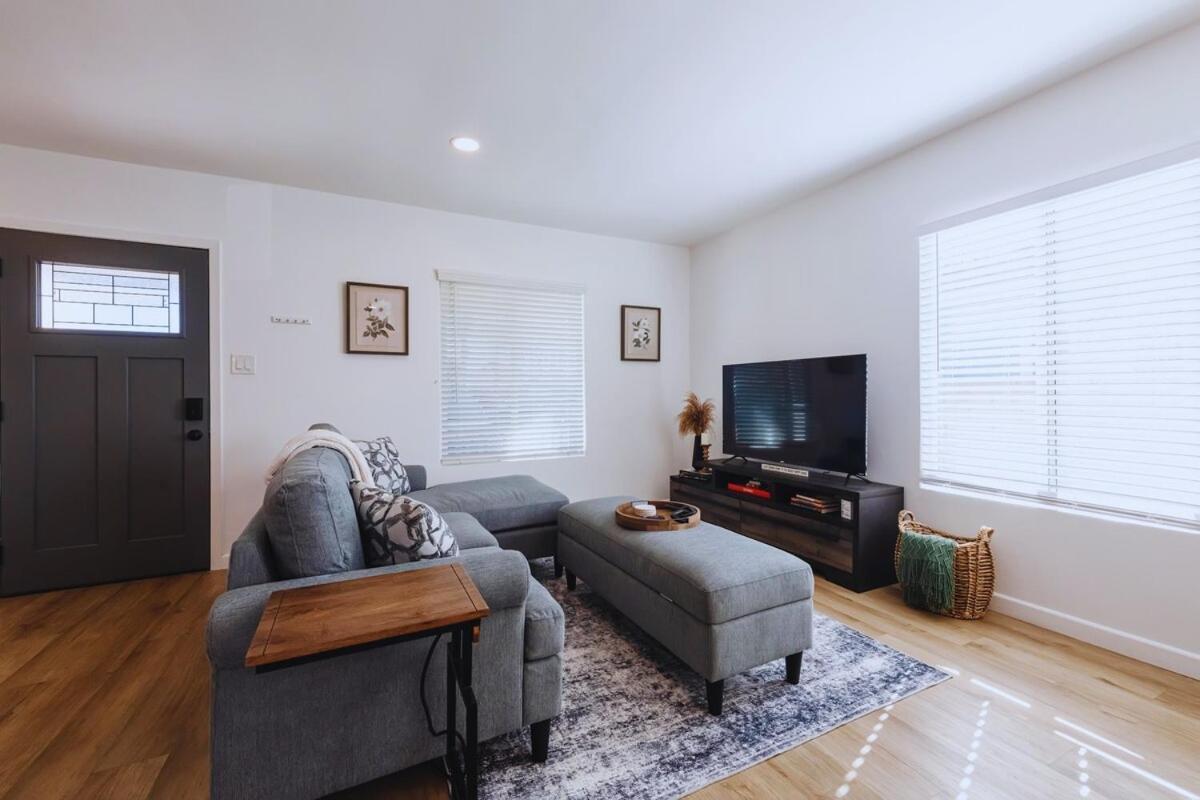 Cozy Modern 3 Bed 1 Bath Home - Pet Friendly! Lawndale Eksteriør bilde